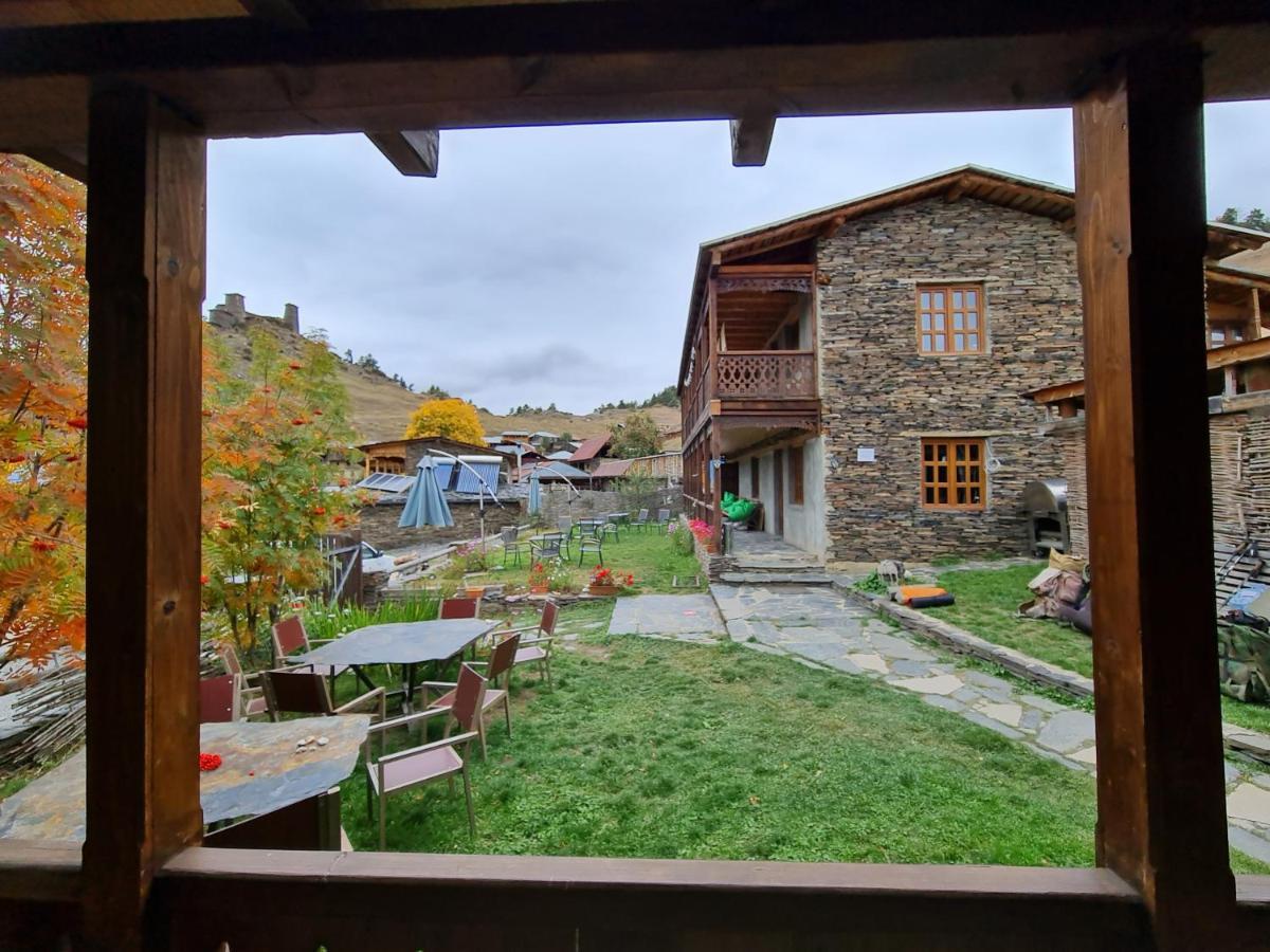 Guest House Shina Omalo Екстериор снимка
