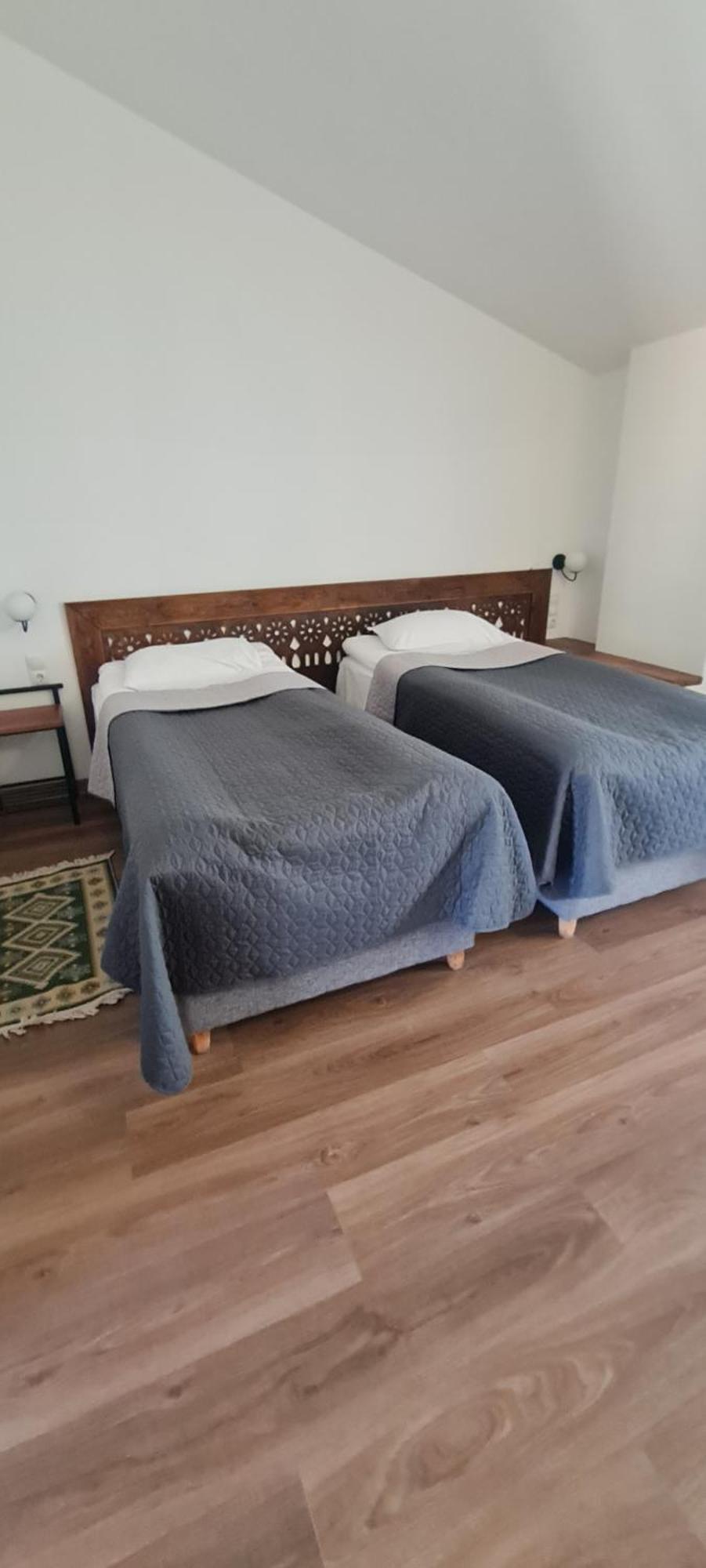 Guest House Shina Omalo Екстериор снимка